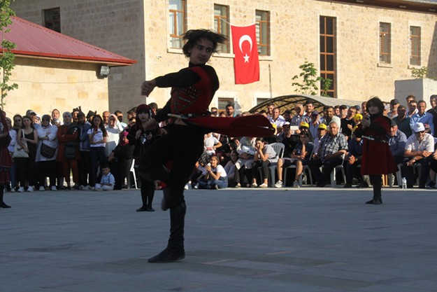 Saray Bahçesi'nde Dede Korkut Coşkusu