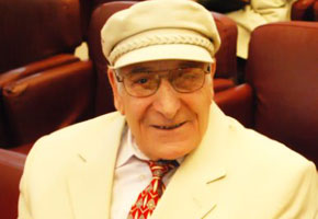 Ahmet Giray
