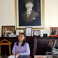 23 Nisan Bayburt Valisi Zeliha Şahin