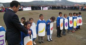 Törende konuşan meyveler süprizi vardı