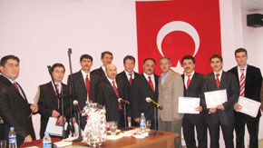 Nurettin Yıldırım ve kursiyerler Nurettin Yıldırım ve kursiyerler