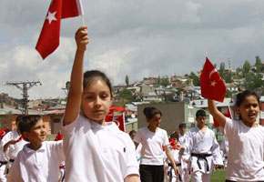 Bir dönemin kilitlerinden Bir dönemin kilitlerinden