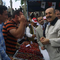 Isparta Valisi Ali Haydar Öner