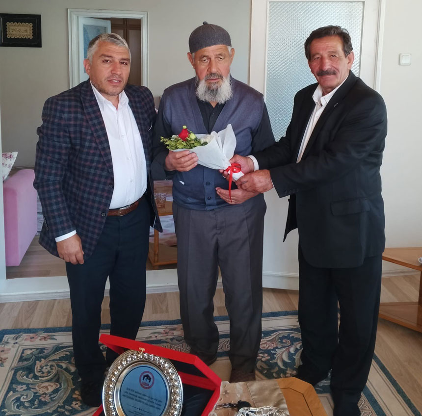 Bayburt Un Meshur Ascilarindan Selahaddin Kalekahyasina Vefa