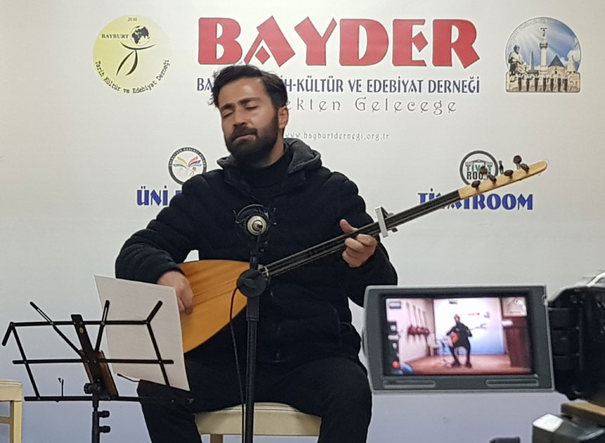 Ibrahim Yilmazoglu Bayderde Siirini Anlatti3