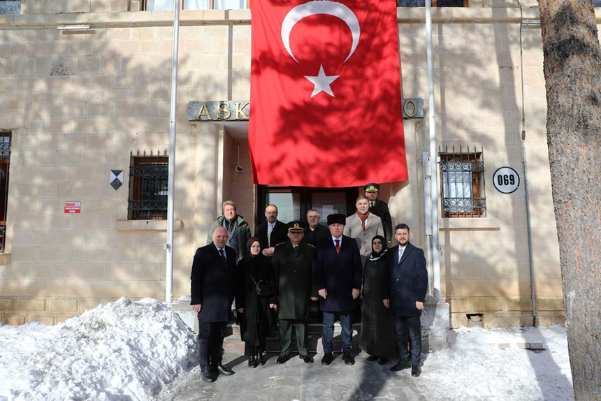 Bayburt Belediye Meclisinden Garnizona Sukran Ziyareti2