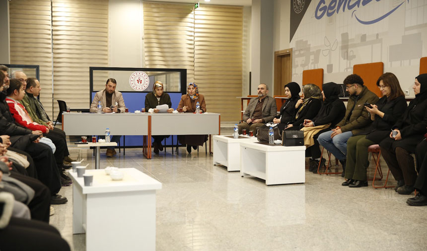 8 Mart Bayburt Universitesinde Aile Yili Temasiyla Kutlandi1