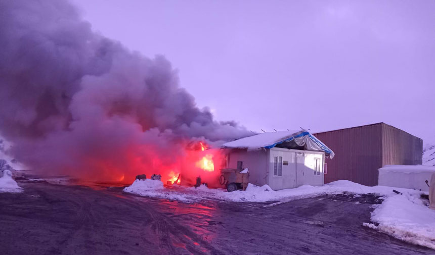 Kop Tuneli Santiyesinde Korkutan Yangin1