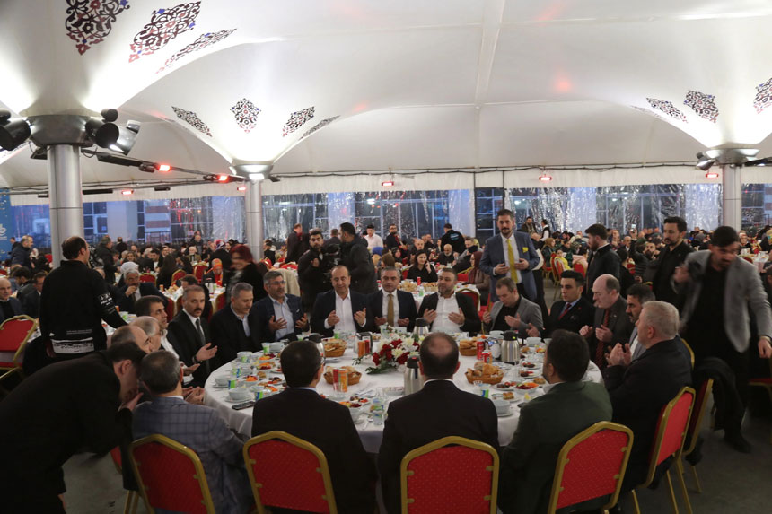 Istanbuldaki Bayburt Iftarda Bulustu 107 Yili Kutladi3