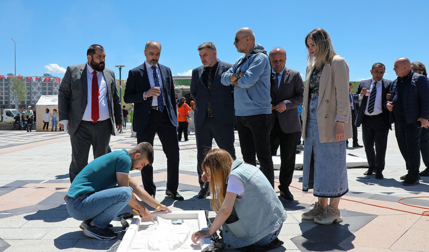 8 Dede Korkut Senliklerinin Besinci Gunu Her Temadan Etkinlige Sahne Oldu2