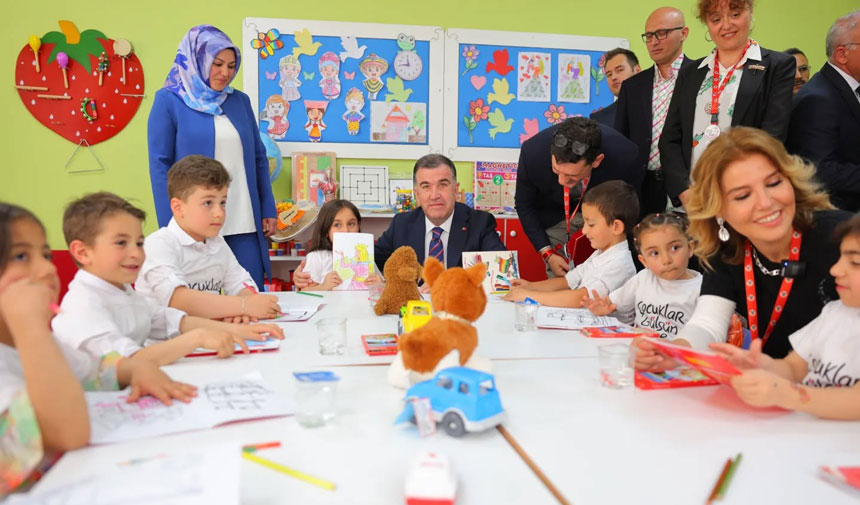 Cocuklar Gulsun Diye Bir Okul Da Bayburtta Acildi3