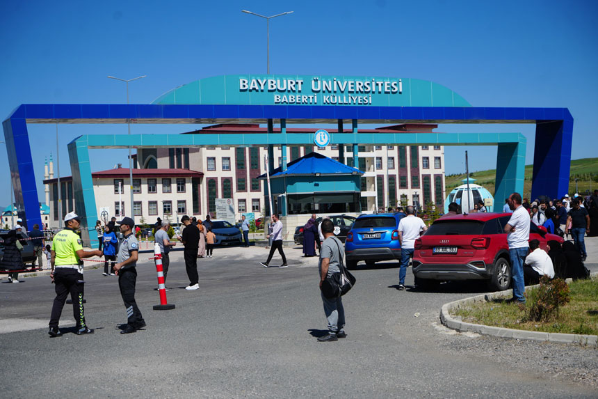 Bayburtta Yks Heyecani 5 Kez Okunmus Su Umudu Ile Girdi1