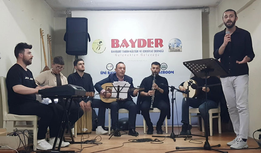 Bayburt Tarih Kultur Ve Edebiyat Derneginden Muzik Ziyafetiyle Sezon Finali2