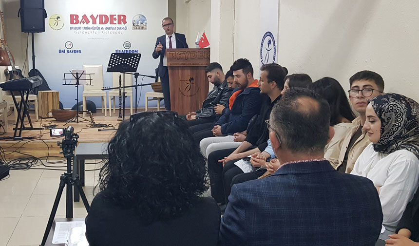 Bayburt Tarih Kultur Ve Edebiyat Derneginden Muzik Ziyafetiyle Sezon Finali4