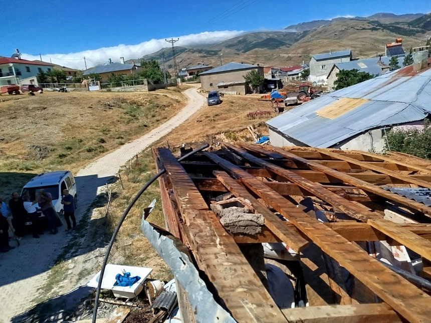 Cigdemlik Koyunde Tandir Yangini3