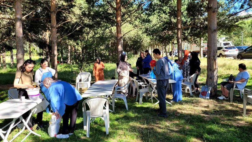 Bayburtta Otizmli Cocuklar Piknikte Bulustu1