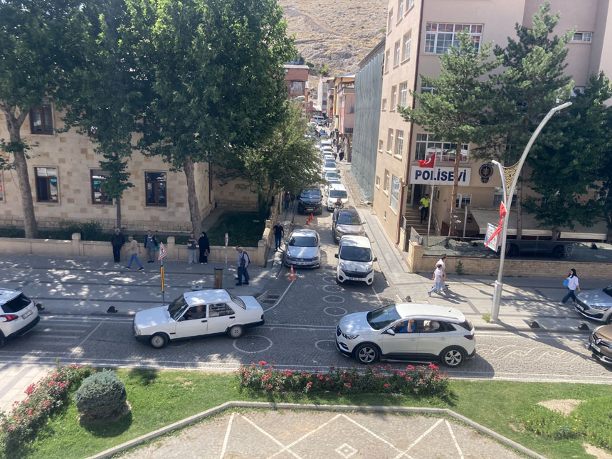 Bayburtta Yaz Yogunlugu Nufus Iki Katini Asti Trafikte Uzun Kuyruklar Olustu1