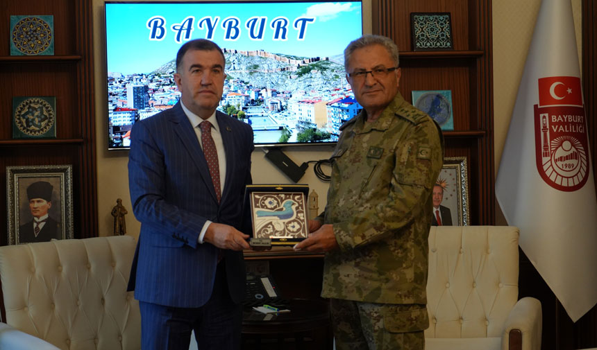 Kara Kuvvetleri Komutani Orgeneral Metin Tokelin Bayburt Ziyareti2