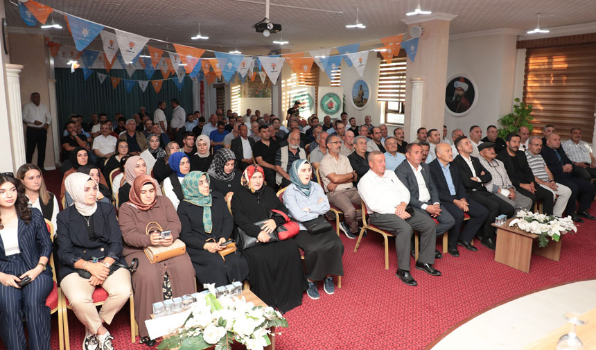 Baskan Mete Memis Belediye Hizmetlerini Anlatti1