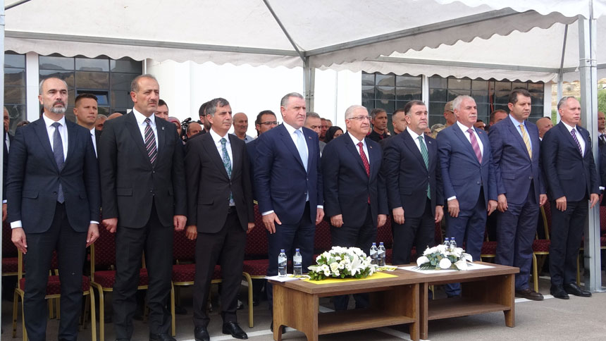 Bakan Guler Bayburtun Spor Basarilarina Dikkat Cekti2