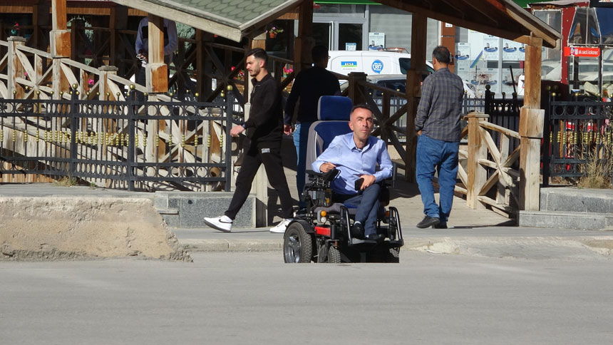 Bayburtta Engelli Vatandasa Carpan Ehliyetsiz Surucu Yakalandi2