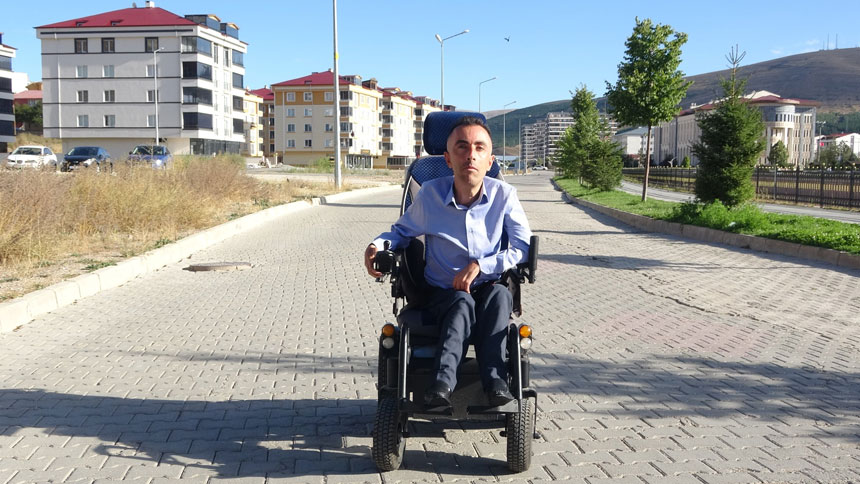 Bayburtta Engelli Vatandasa Carpan Ehliyetsiz Surucu Yakalandi3
