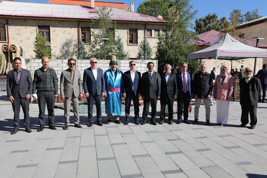 Bayburtta Yilin Ahisi 67 Yasindaki Ahsap Ustasi Osman Kodan1