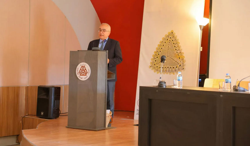 Prof Dr Aydin Gulan Bayburt Mayasi Olan Bir Sehir
