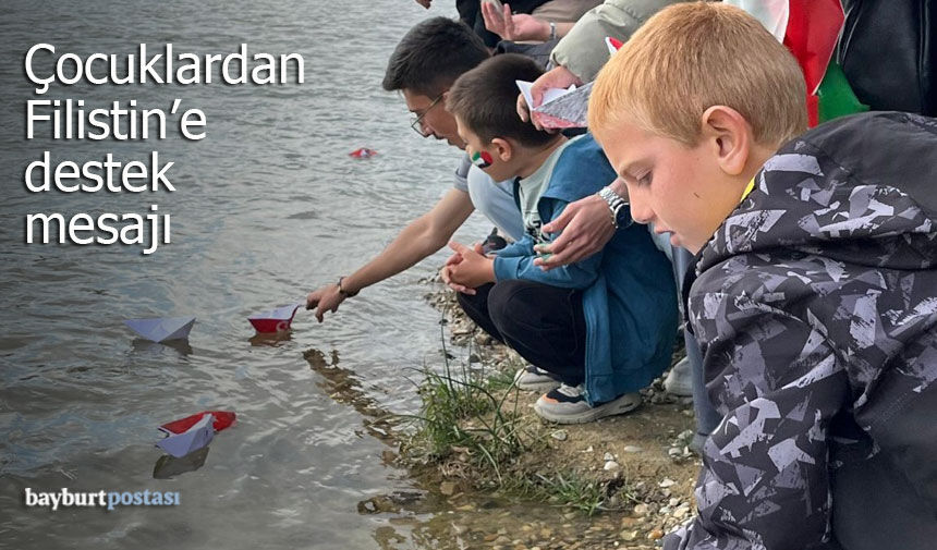 Bayburtlu çocuklar Çoruh Nehri'nden Filistin’e destek mesajı gönderdi