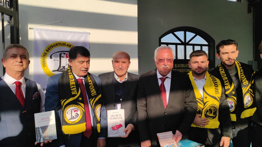 Bayburtlu Yazarlar Bayburt Tanitim Gunlerinde1