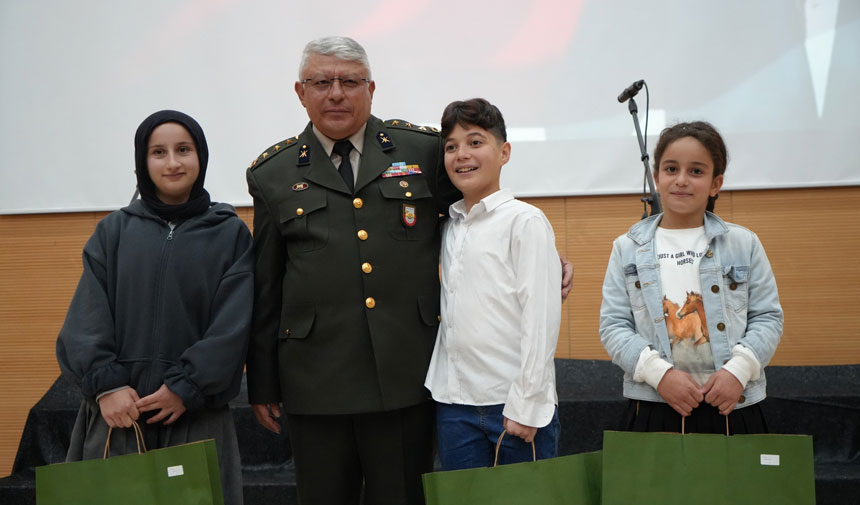 Gazi Mustafa Kemal Ataturk Bayburt Lisesinin Duzenledigi Programla Anildi2