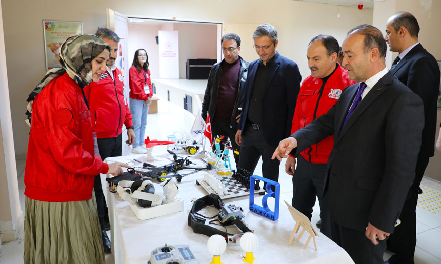 Bayburt Deneyap Teknoloji Atolyesinde Mezuniyet Coskusu3