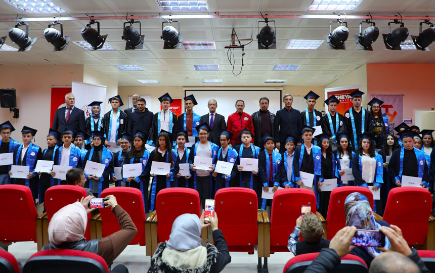 Bayburt Deneyap Teknoloji Atolyesinde Mezuniyet Coskusu4