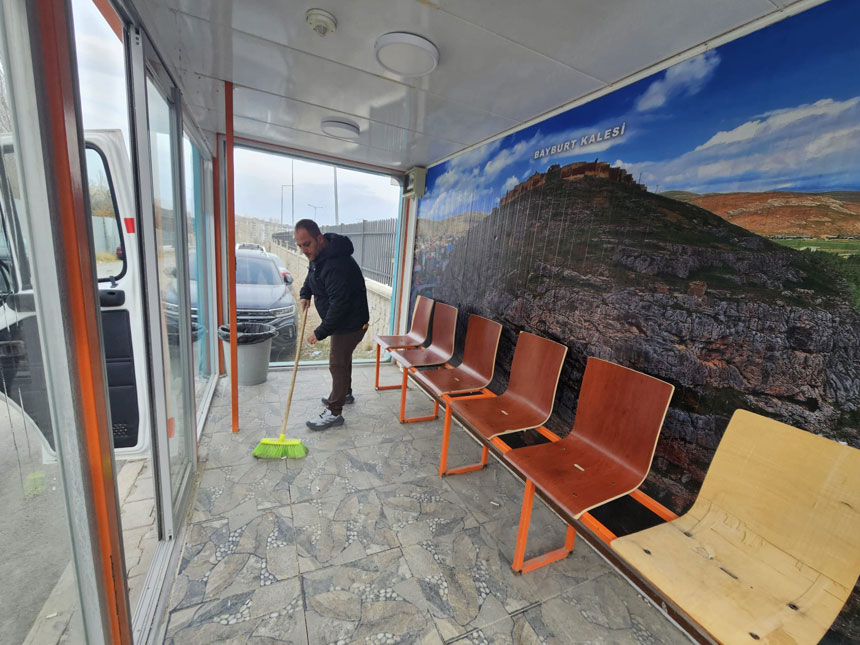 Bayburtta 20 Bin Ton Asfalt Dokuldu 17 Bin 500 Metrekare Kaldirim Insa Edildi2