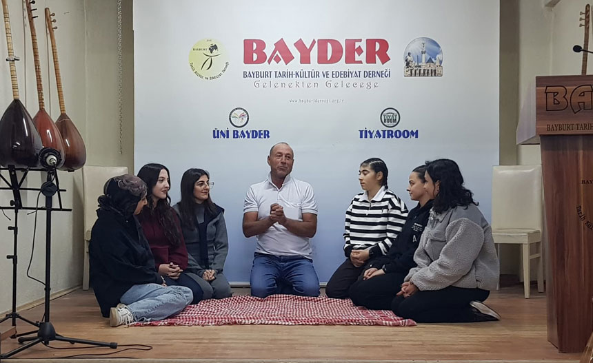 Bayderde Azerbaycan Edebiyatinin Oncusu Resul Riza Anildi3