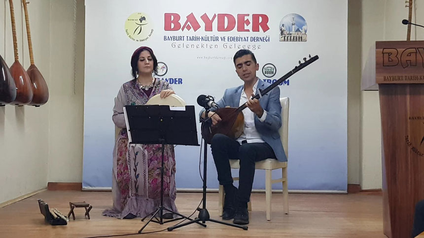 Bayderde Azerbaycan Edebiyatinin Oncusu Resul Riza Anildi4