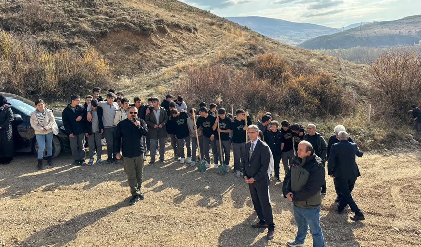 Bayburt Imam Hatip Lisesinden 50 Yil Anisina Yesil Vatan Hamlesi3