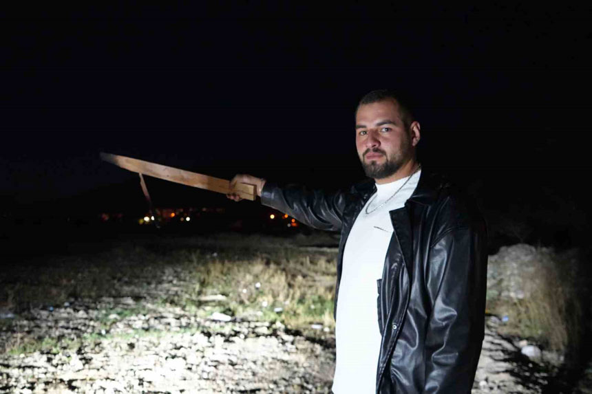 Cirit Sahasi Yakininda Heyecanli Anlar At Bakimina Giden Gencler Domuzlarla Karsilasti1