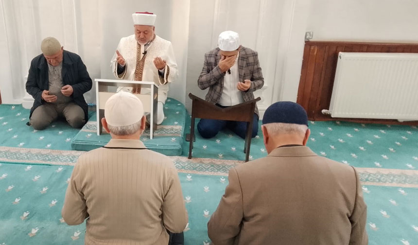 Bayburt Iyi Parti Ataturku Mevlid I Serifle Andi4