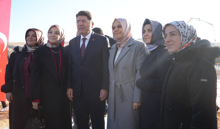 Bakan Yilmaz Tunc Bayburtta Temel Atma Toreninde Konustu1