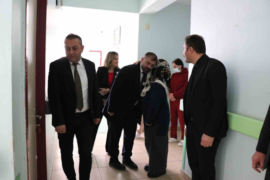 Bayburt Il Saglik Muduru Sivlimden Losemi Hastalarina Ziyaretler1