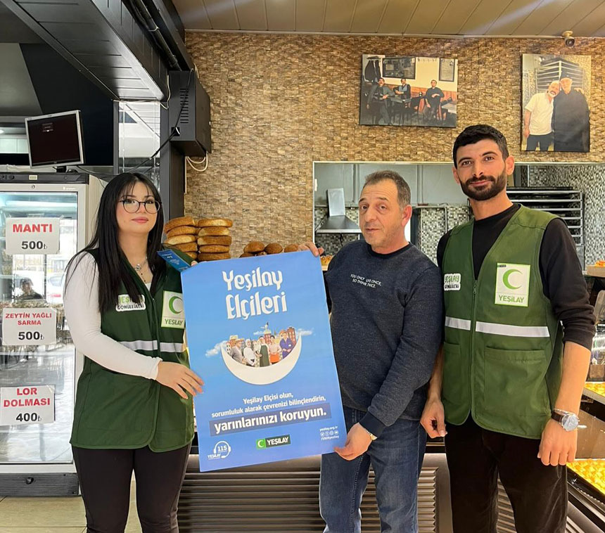 Gonullulerden Bayburt Esnafina Cagri Yesilay Elcisi Olun1