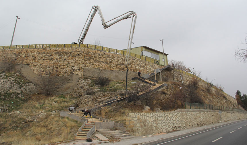 Esentepenin 40 Yillik Merdivenleri Yenileniyor1