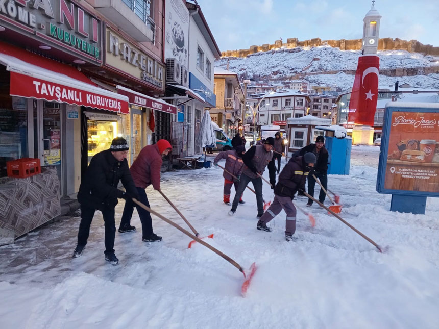 Bayburt Belediyesinden Karla Mucadele Calismasi 1