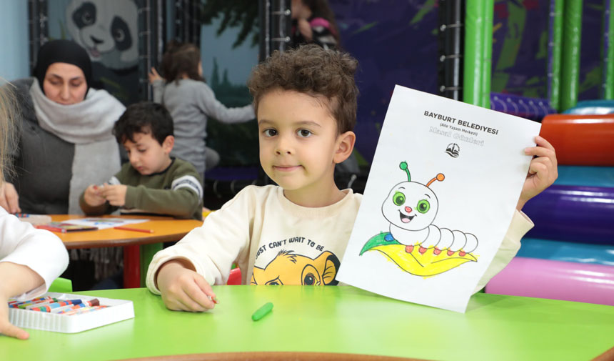 Bayburtta Masal Tadinda Bulusma Cocuklar Avucumdaki Tirtil Ile Tanisti1