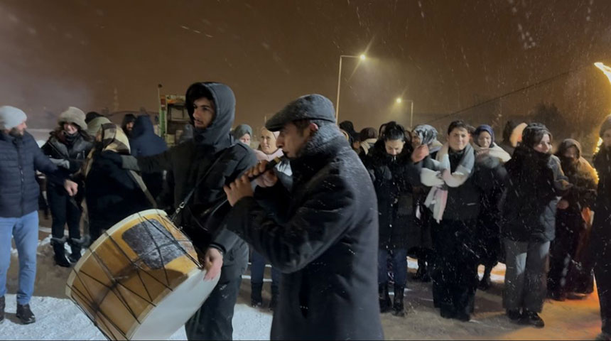 Demirozunde Kar Eglenceye Donustu Eksi 20 Derecede Kizak Festivali1