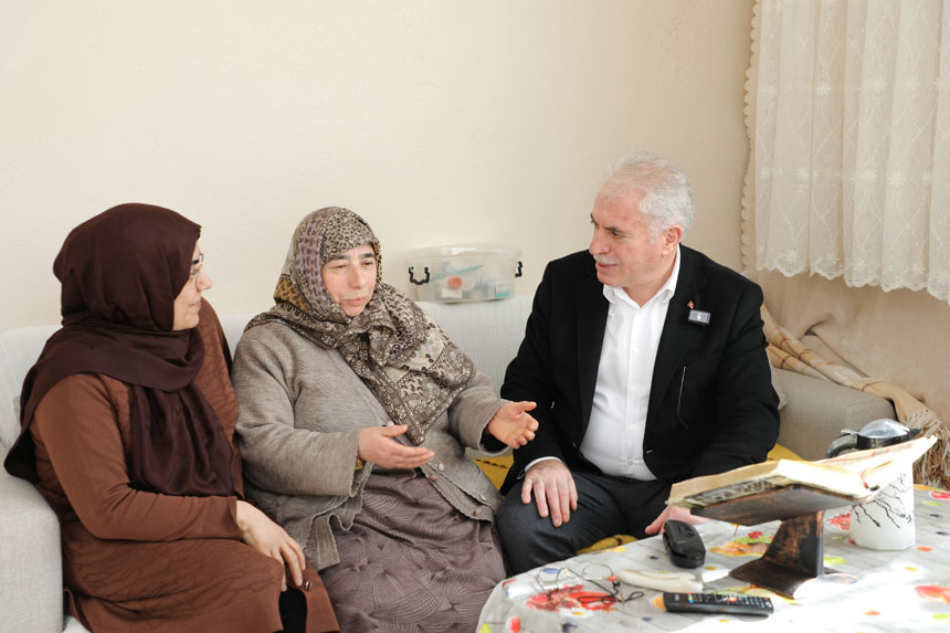 Baskan Memis Yaslilarin Kapisini Calmaya Devam Ediyor Bu Bir Gonul Isidir1