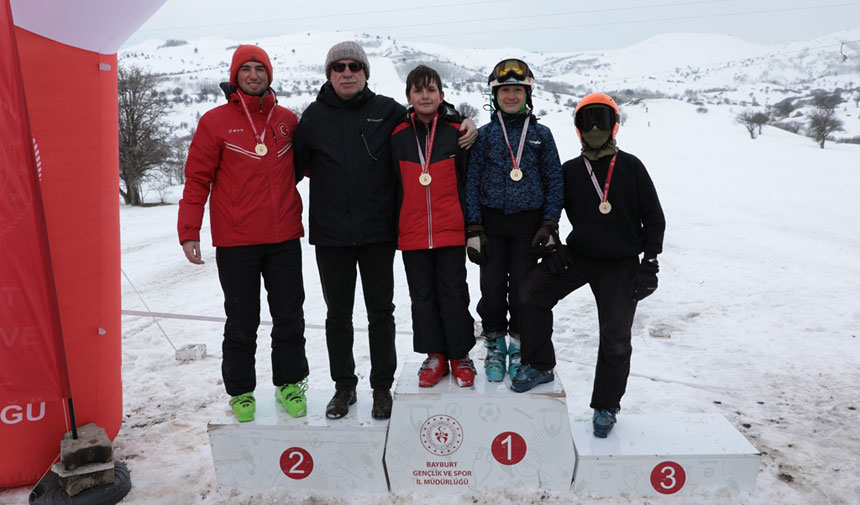 Bayburtun Kurtulus Coskusu Pistlere Tasindi Kayak Yarismasi Ile Gorkemli Final1