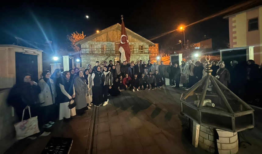 Bayburtta Gencler Ramazan Cami Ve Hayat Programiyla Manevi Iklimi Paylasiyor1