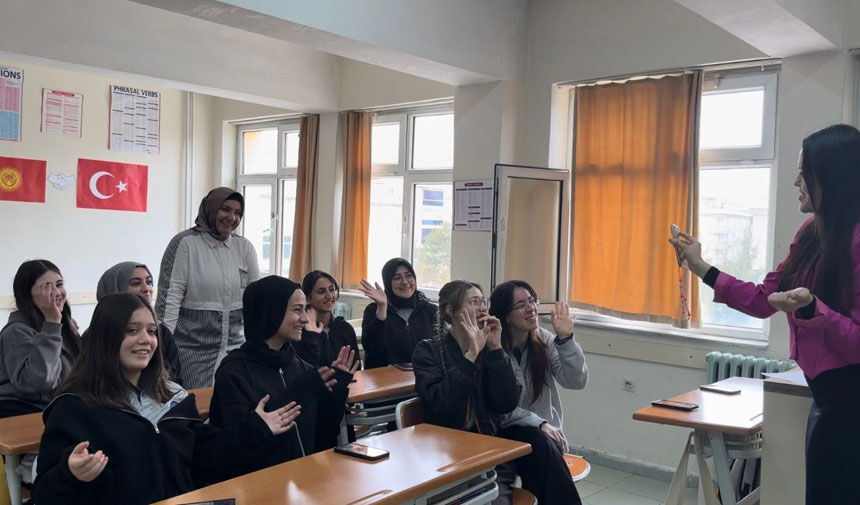 Bayburttan Biskeke Egitim Koprusu Uluslararasi Kardes Okul Projesi Basladi2